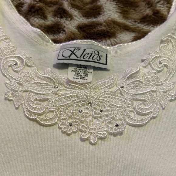 White Lace Trim Tank Top - Picture 4 of 4